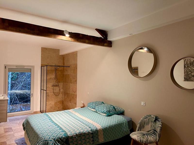 Demeure - 230 m² - 6 pièces