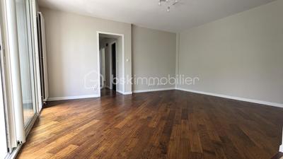 Appartement - 67 m² - 4 pièces