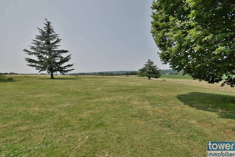 Propriété - 289 m² - 11 pièces