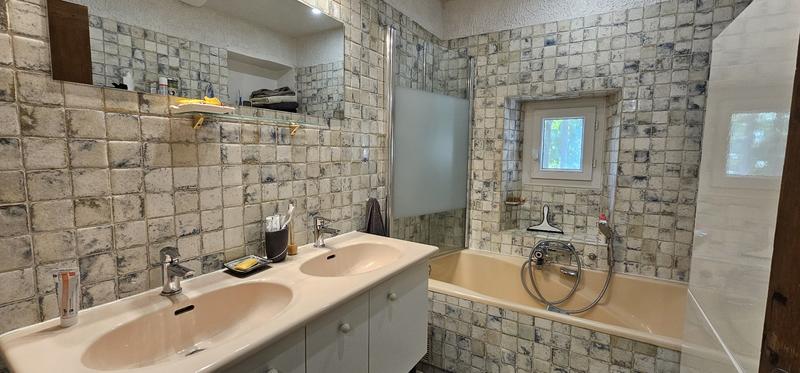 Maison - 249 m² - 4 pièces