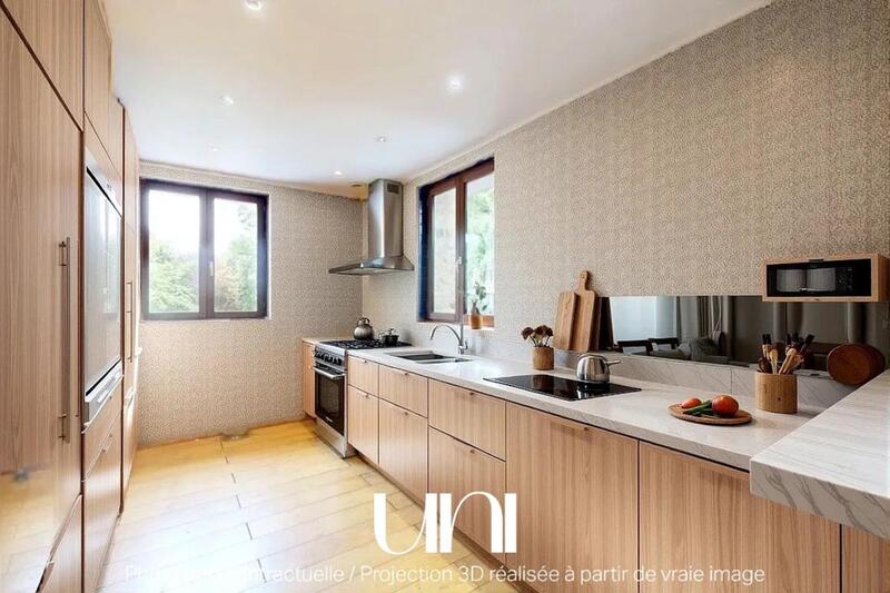 Maison - 214 m² - 6 pièces