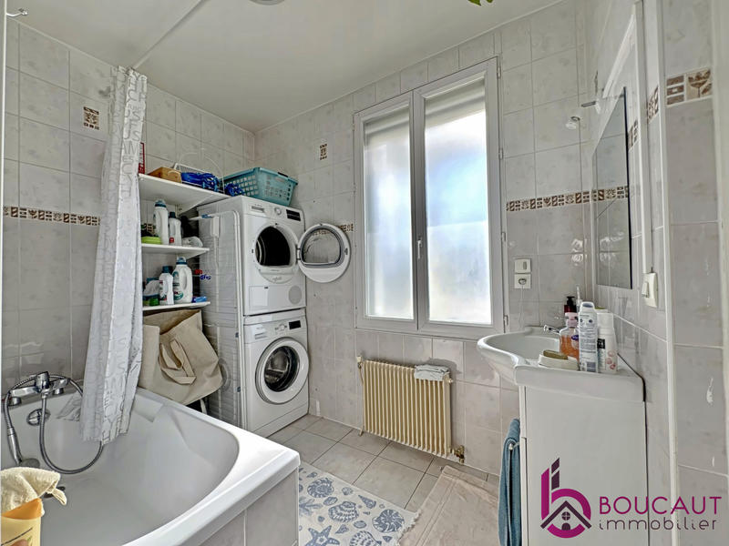 Maison - 104 m² - 4 pièces