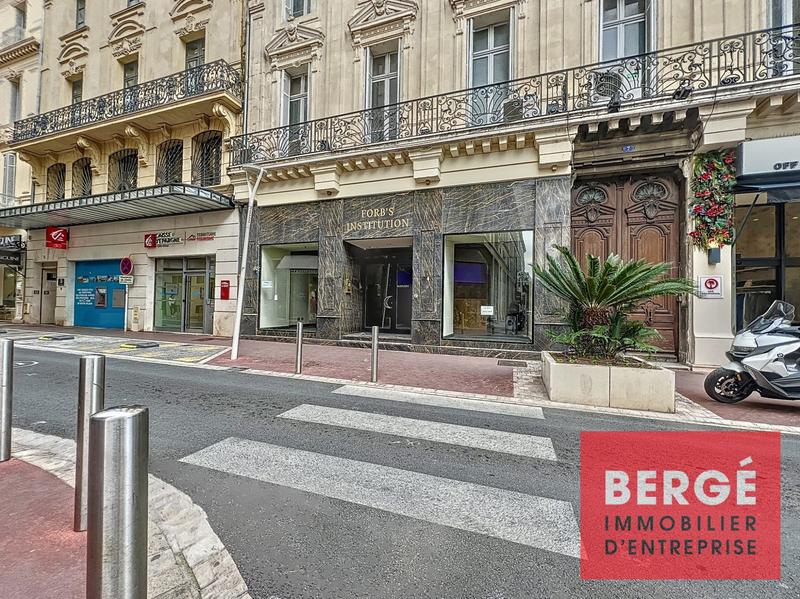 Local commercial - 560 m²