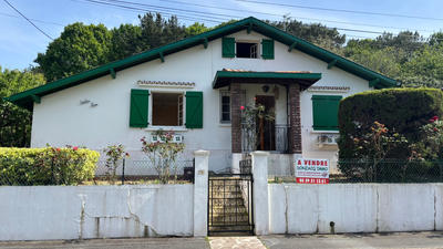 Maison - 90 m² - 5 pièces