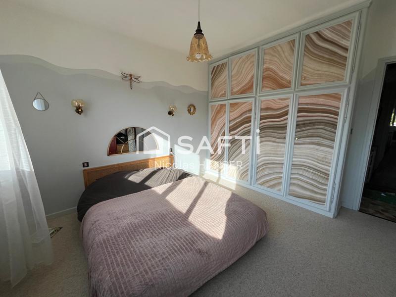 Maison - 184 m² - 8 pièces