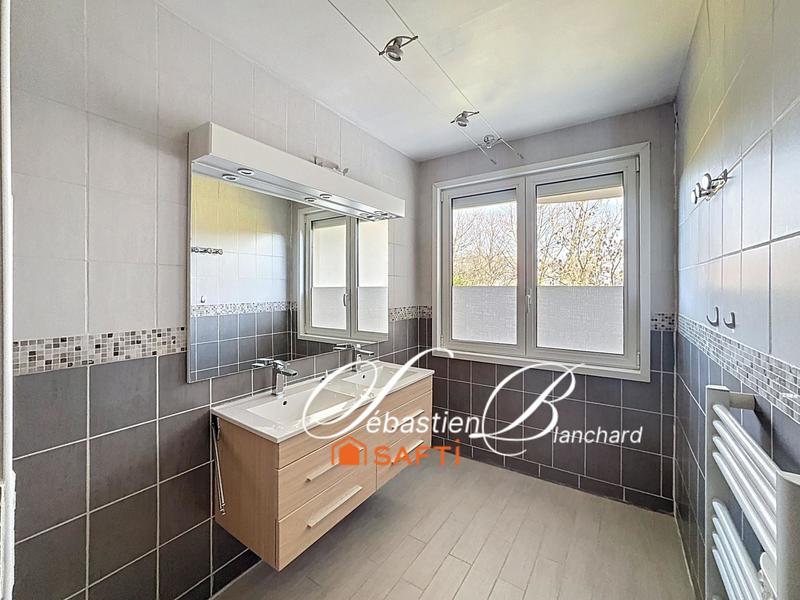 Maison - 263 m² - 7 pièces