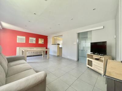 Maison traditionnelle - 81 m² - 4 pièces