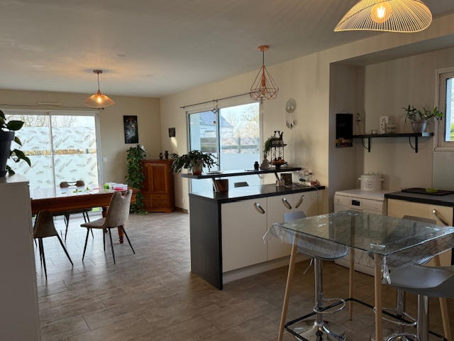 Maison - 123 m² - 5 pièces