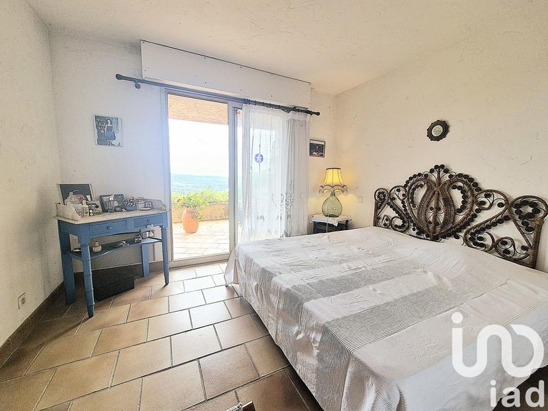 Maison - 180 m² - 6 pièces