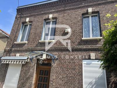 Maison - 97 m² - 4 pièces