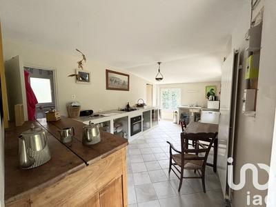 Maison - 240 m² - 6 pièces