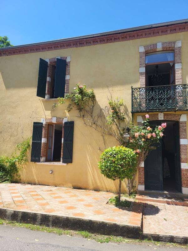 Maison ancienne - 280 m² - 8 pièces