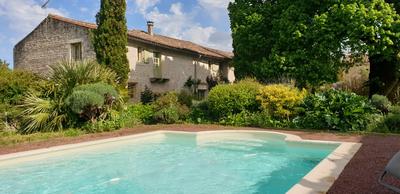 Maison - 450 m² - 13 pièces