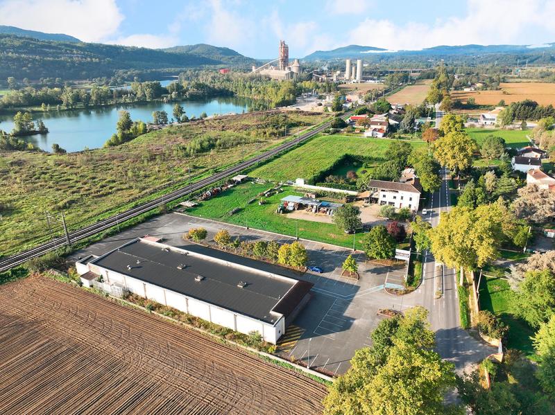 Local commercial - 255 m² - 1 pièce