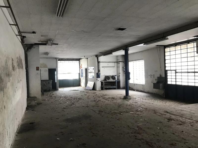 Local commercial - 166 m²