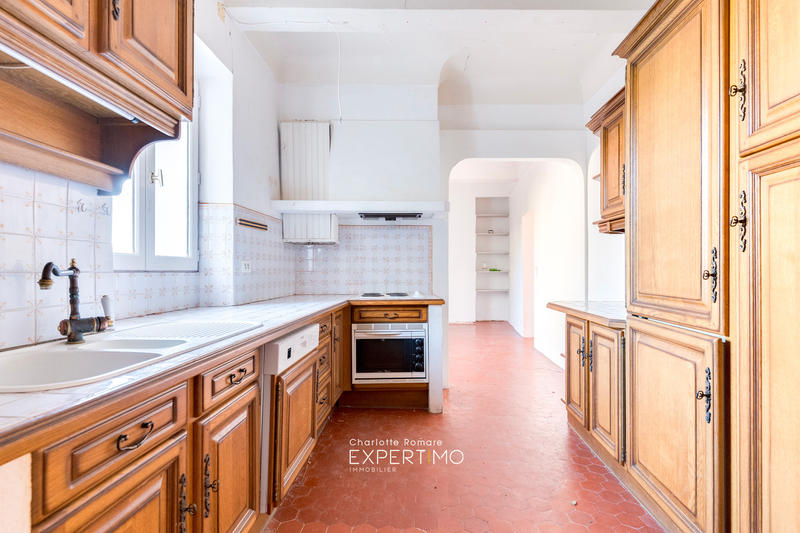 Maison de village - 257 m² - 10 pièces