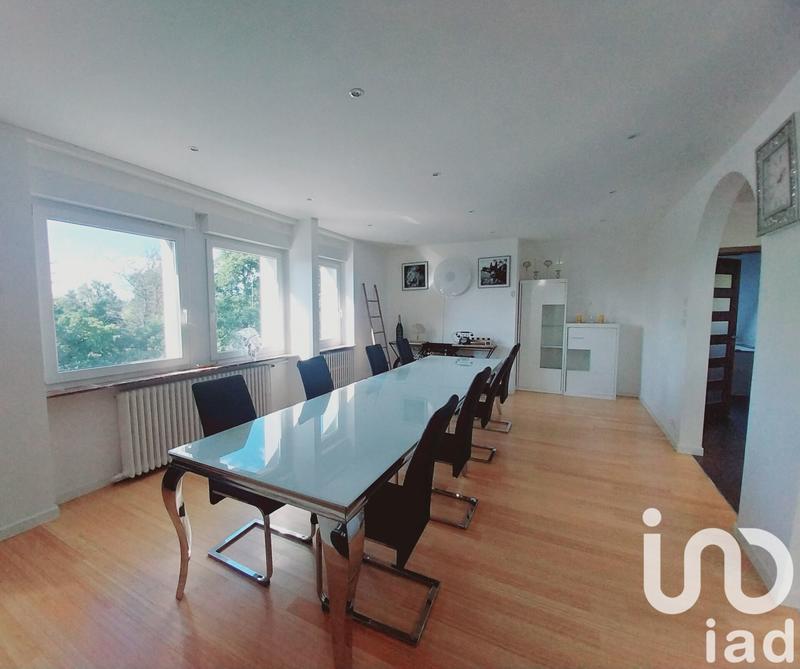 Maison - 273 m² - 8 pièces
