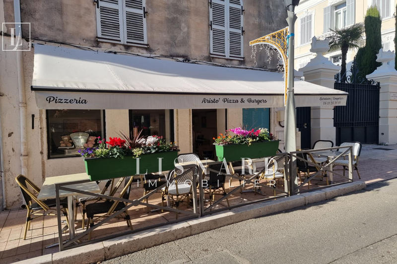 Fonds de commerce - Magasins - 47 m²