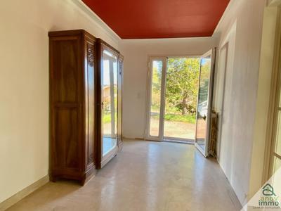 Maison - 185 m² - 7 pièces