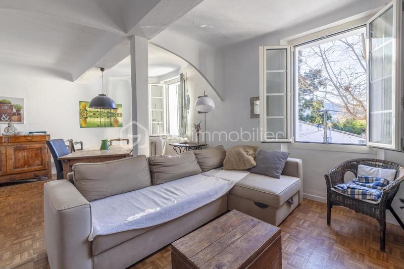 Maison en pierre - 151 m² - 7 pièces