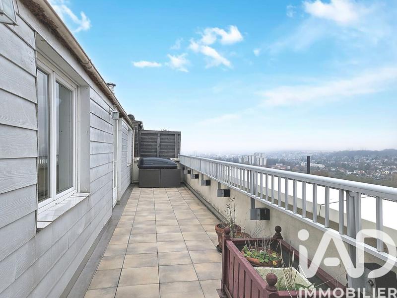 Appartement - 94 m² - 5 pièces