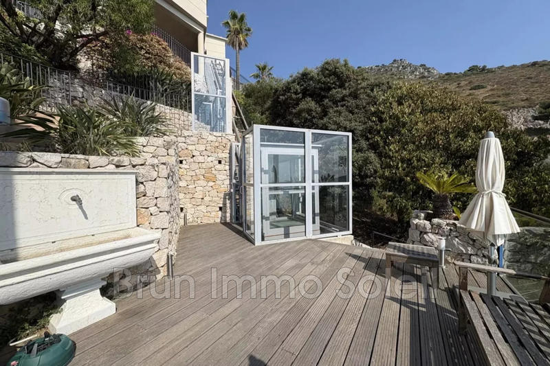 Maison - 178 m² - 7 pièces