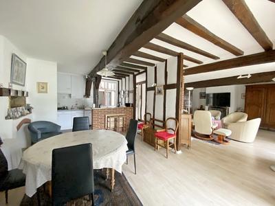 Maison - 463 m² - 10 pièces