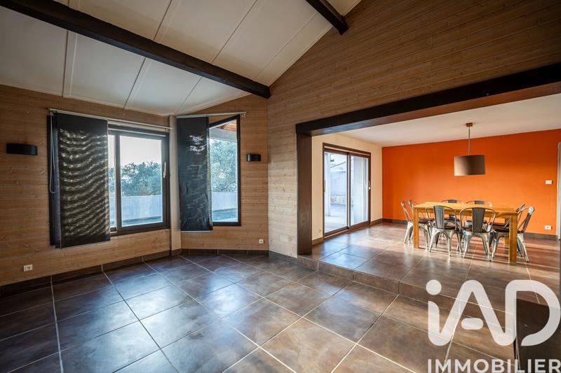Maison - 152 m² - 8 pièces
