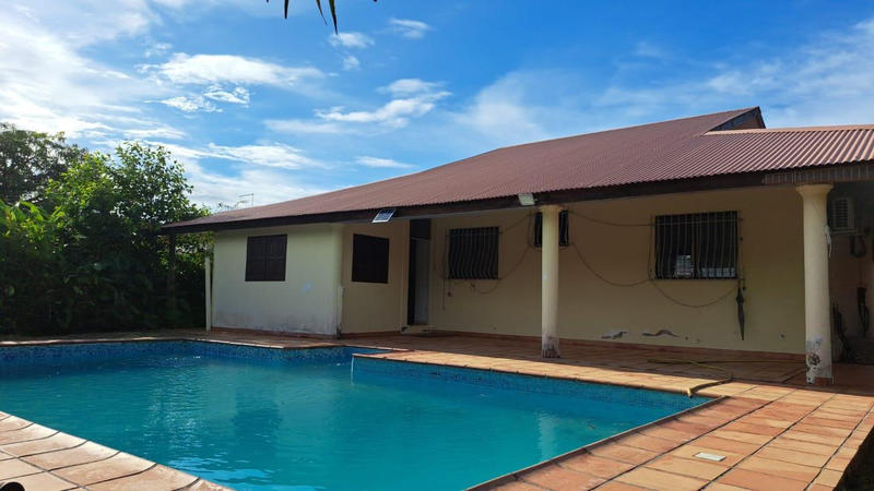 Maison - 92 m² - 4 pièces