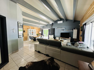 Maison - 147 m² - 5 pièces