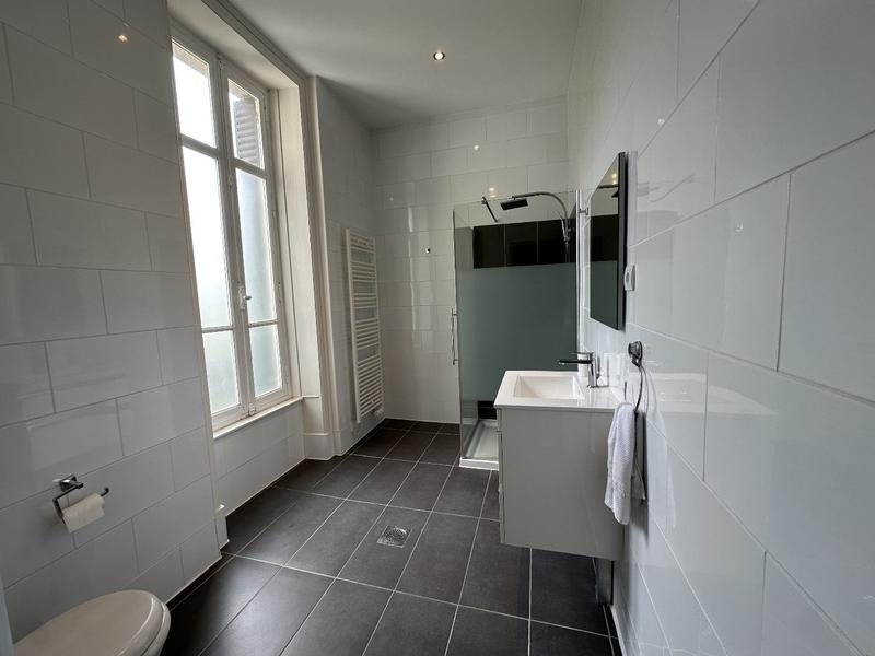 Château - 406 m² - 11 pièces