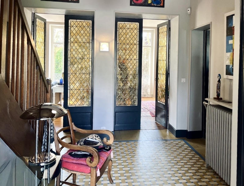 Maison - 262 m² - 10 pièces