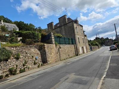 Maison en pierre - 83 m² - 5 pièces