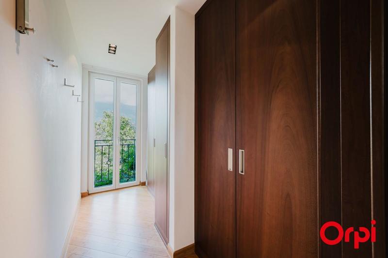 Villa - 366 m² - 11 pièces