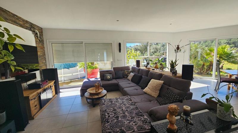 Villa - 140 m² - 5 pièces