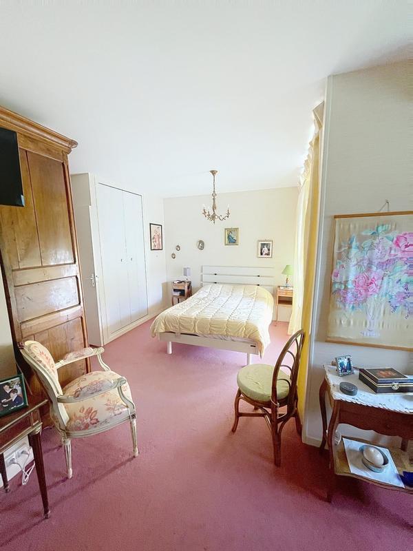 Appartement - 81 m² - 2 pièces