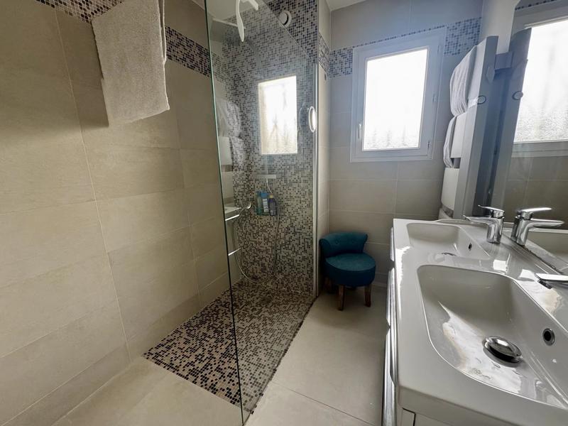 Appartement - 120 m² - 4 pièces