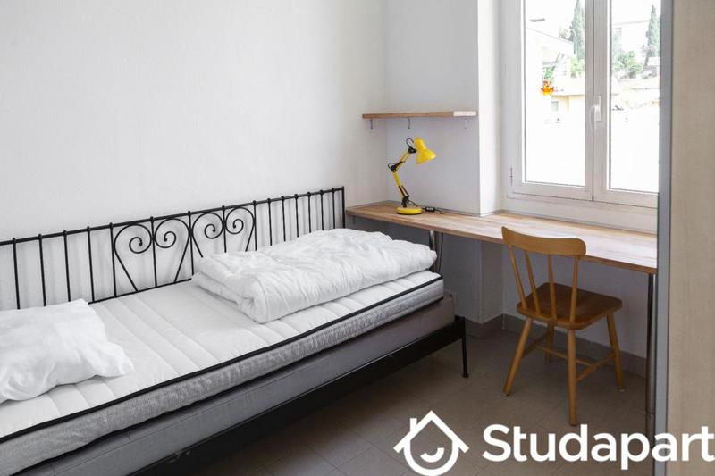 Chambre - 9 m² - 1 pièce