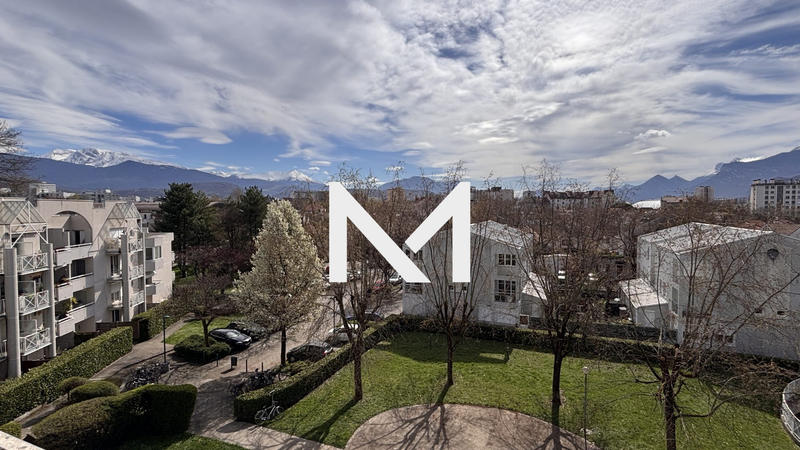 Appartement - 91 m² - 4 pièces