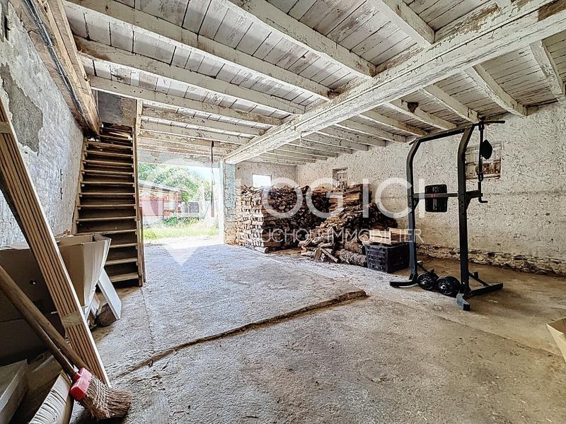 Maison - 225 m² - 8 pièces