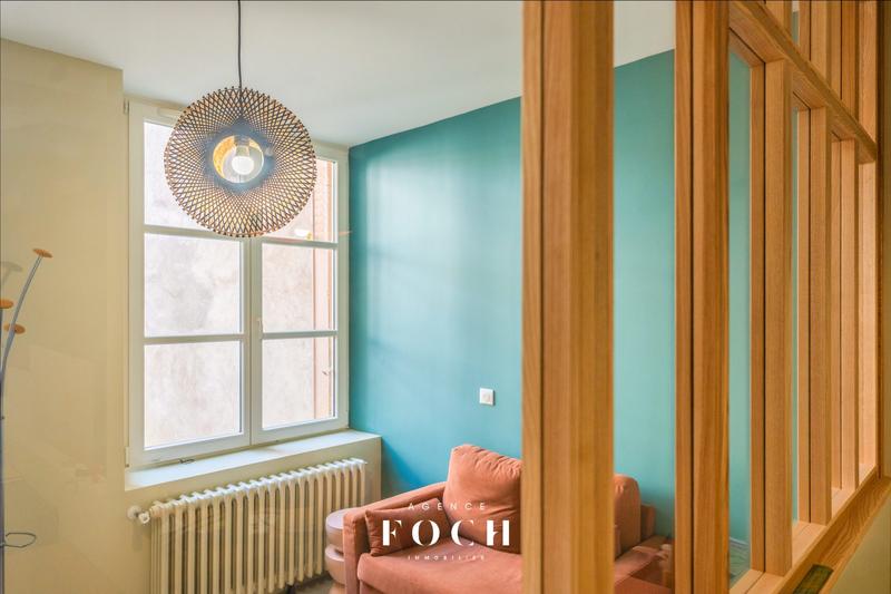 Bureau - 67 m² - 5 pièces