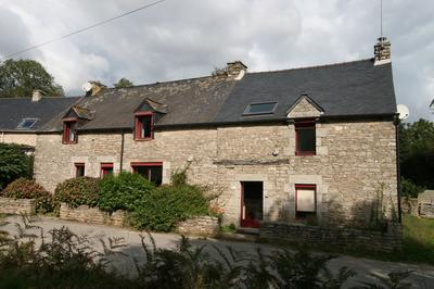 Maison - 224 m² - 9 pièces