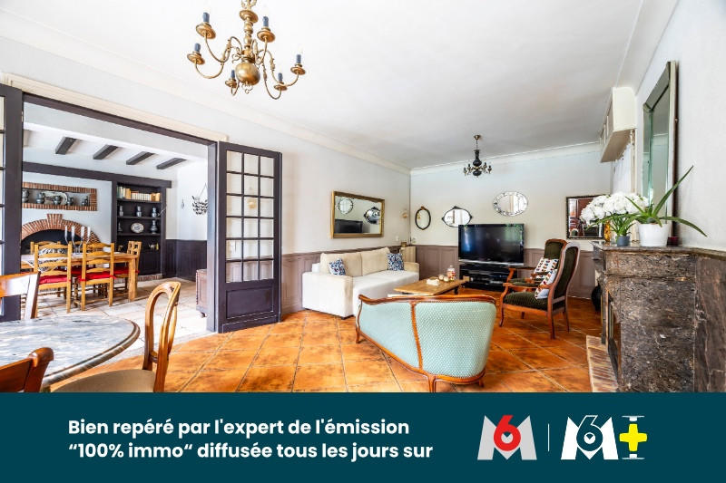 Maison - 279 m² - 9 pièces