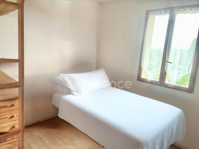 Maison - 152 m² - 6 pièces