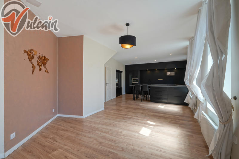 Maison - 170 m² - 3 pièces
