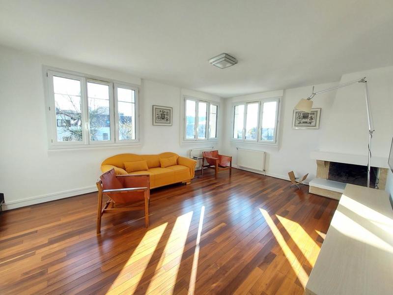 Maison - 171 m² - 7 pièces