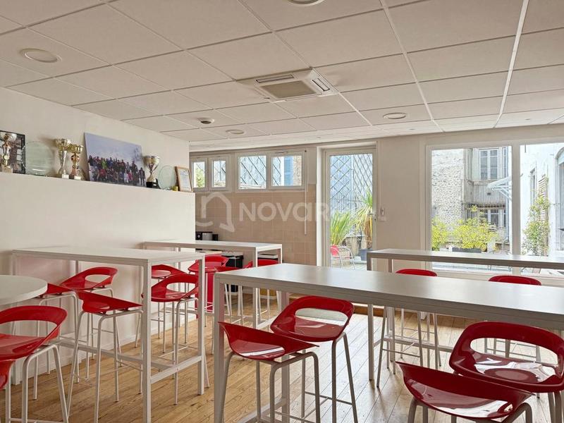 Appartement - 263 m² - 8 pièces