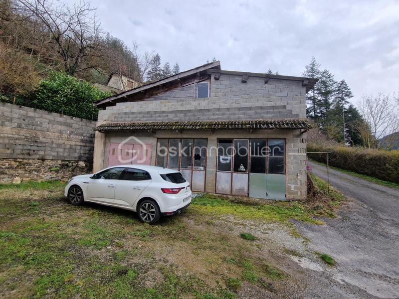 Maison - 167 m² - 6 pièces