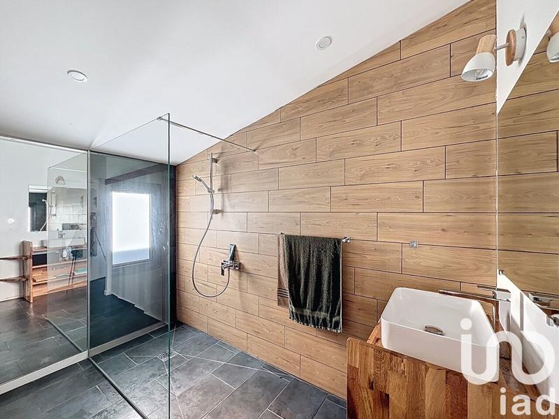 Maison - 138 m² - 5 pièces