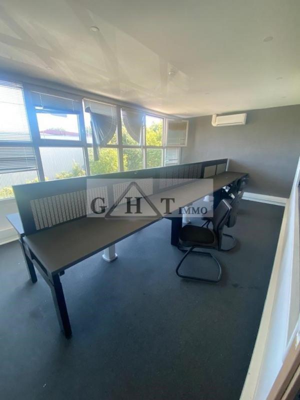 Bureau - 135 m²